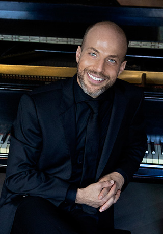 Chamber Music: Weiss Plays Mozart