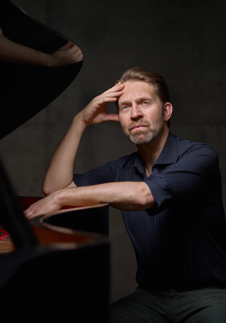 Leif Ove Andsnes plays The Emperor